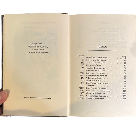 VTG 1946 Nancy Drew #23 Mystery of the Tolling Bell Book, HC - Picture 3 of 5